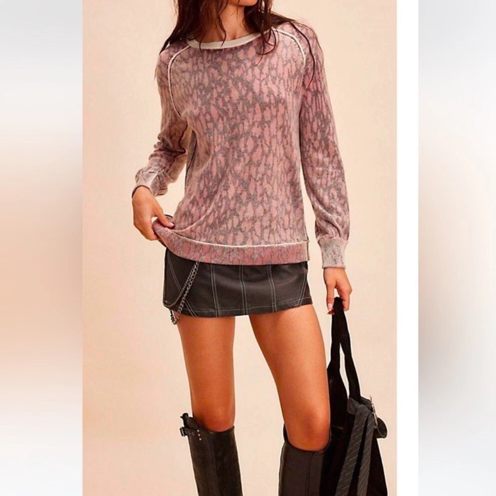 We The Free Animal Style Cashmere Sweater Size Small NWT